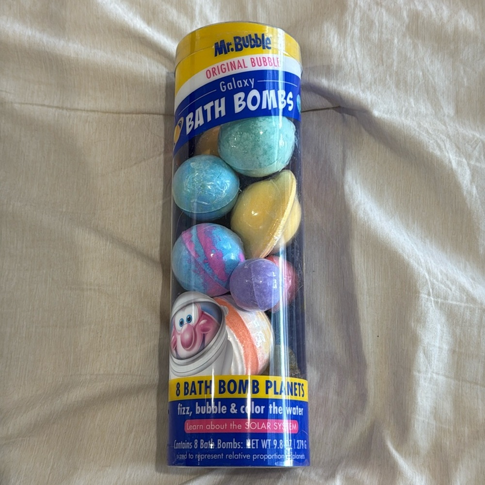 Mr. Bubble Galaxy Bath Bombs 8-Piece Planet Set
